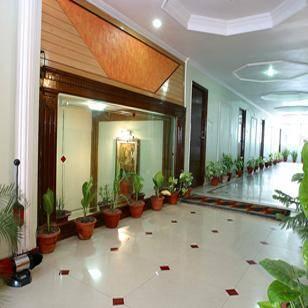 Hotel Mandakini Palace Kānpur Exterior foto